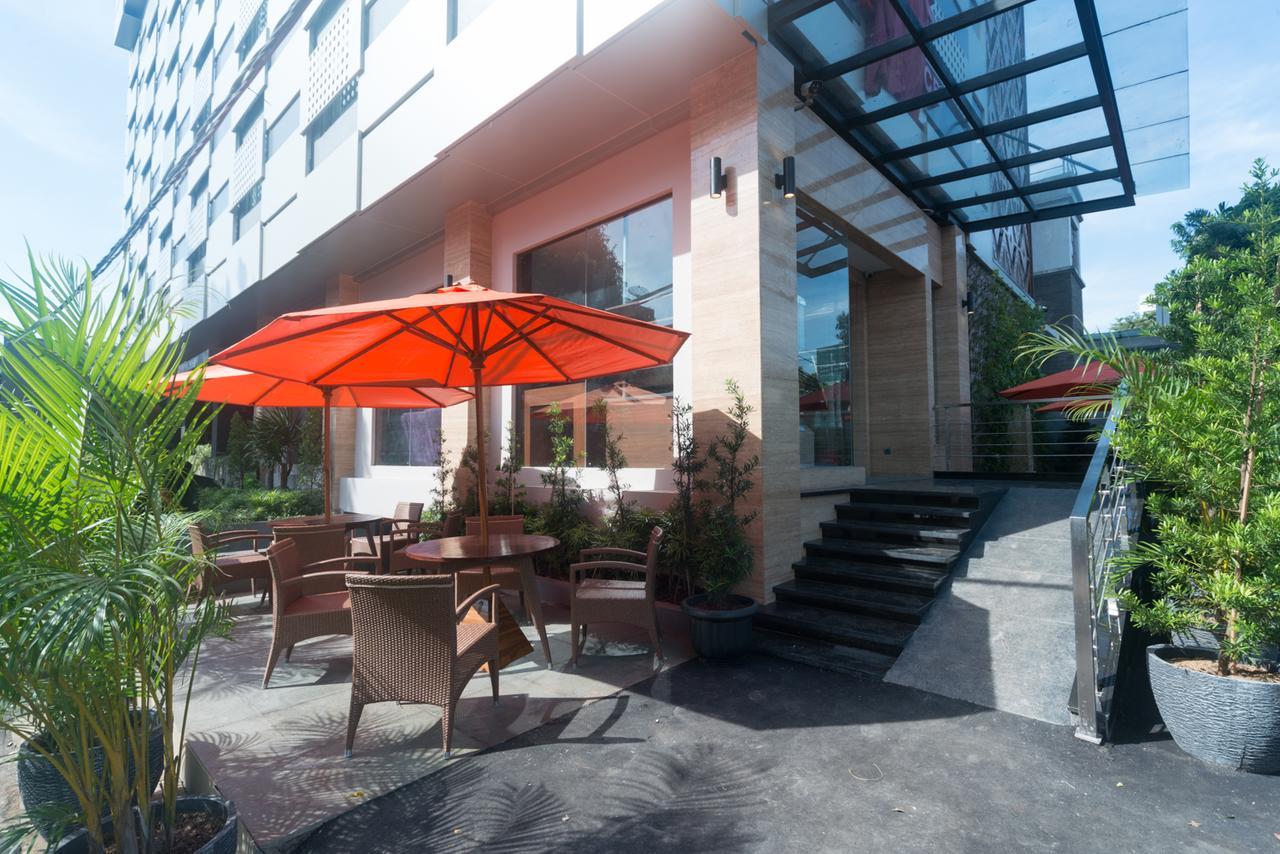 Sotis Residence Pejompongan Jakarta Kültér fotó