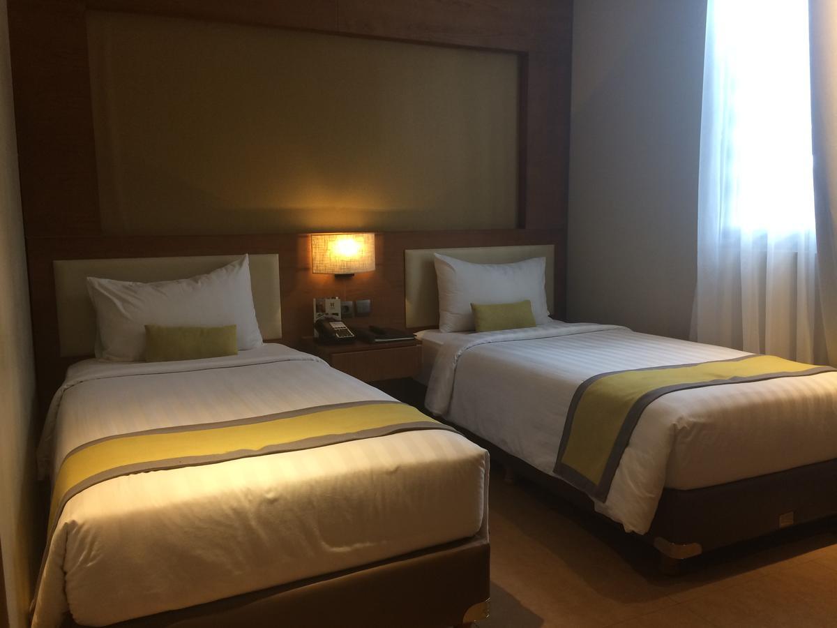 Sotis Residence Pejompongan Jakarta Kültér fotó